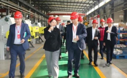 青島市委常委、組織部部長(zhǎng)于玉一行到軟控考察調(diào)研